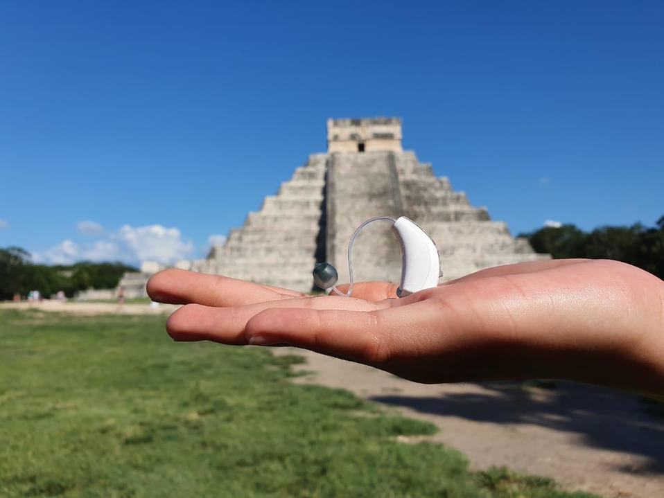 Los audífonos tienen un costo de 3 mil a 4 mil dólares. (Especial)