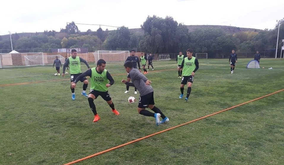 Jaiba Brava en juegos de preparación. (Especial)