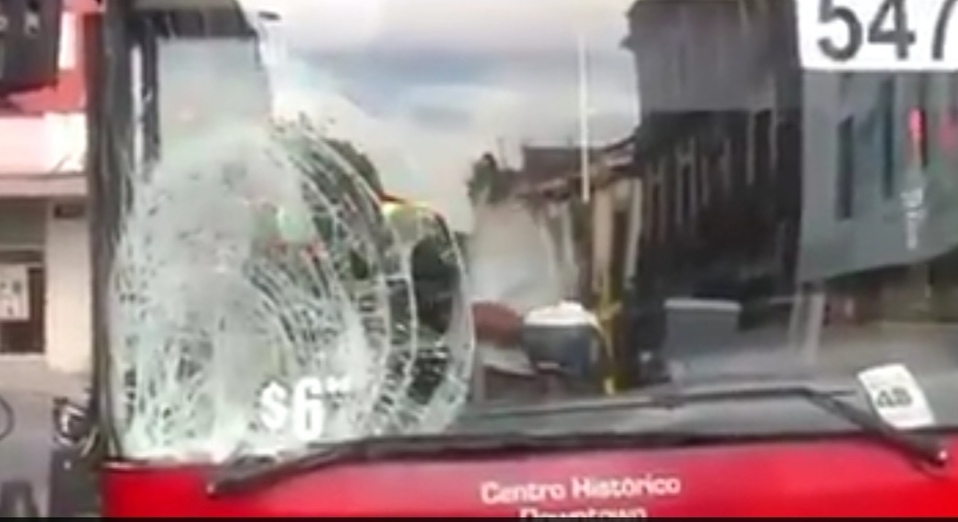 Metrobús atropella a peatón en CdMx (Especial)