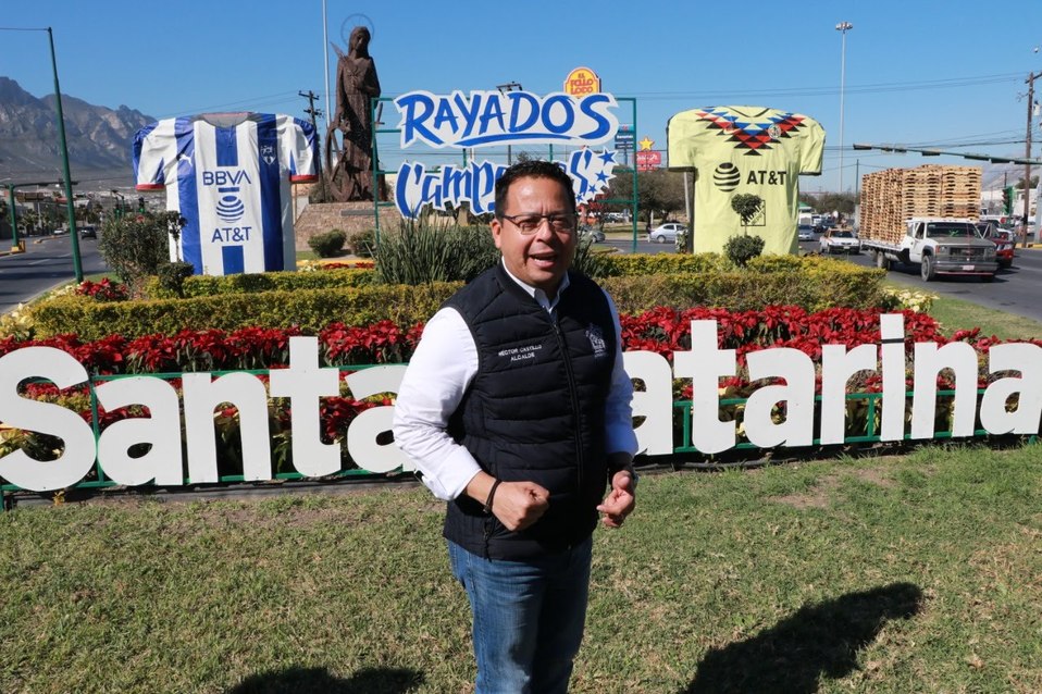 El alcalde de Santa Catarina pidió a la directiva de rayados que llevaran la copa al municipio. (Foto: Especial)