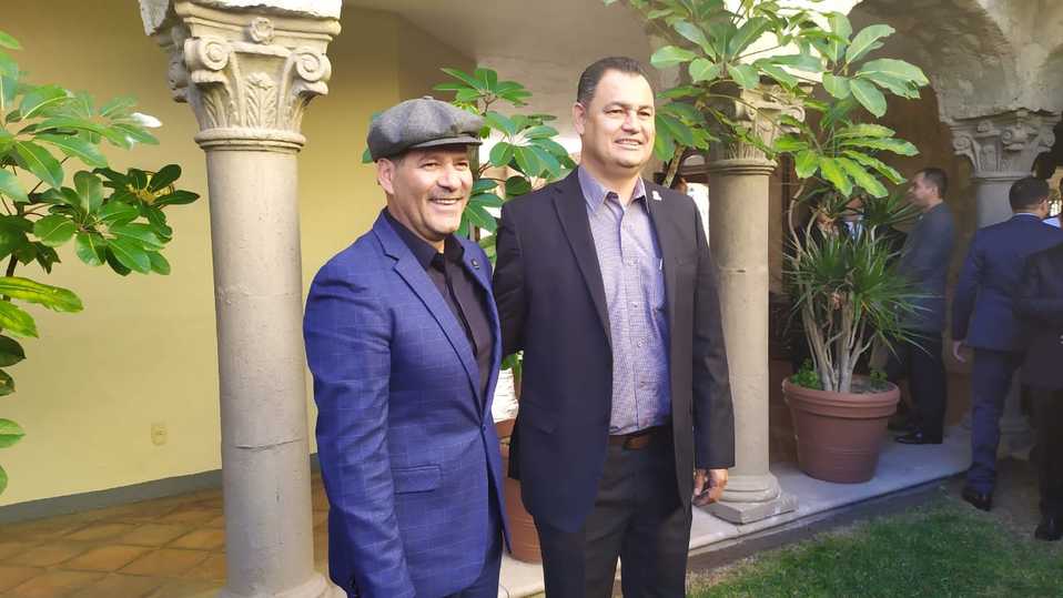 El gobernador anunció los cambios en su gabinete. (Liberto Ureña)