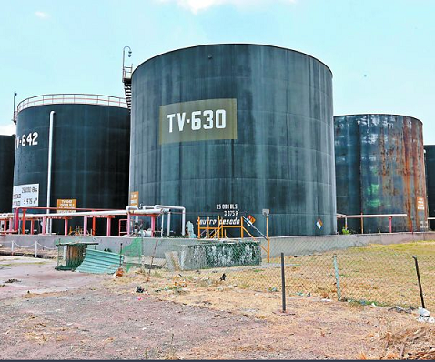Por cada barril que entra a las refinerías sale 35% de fueloil. Jesús Quintanar