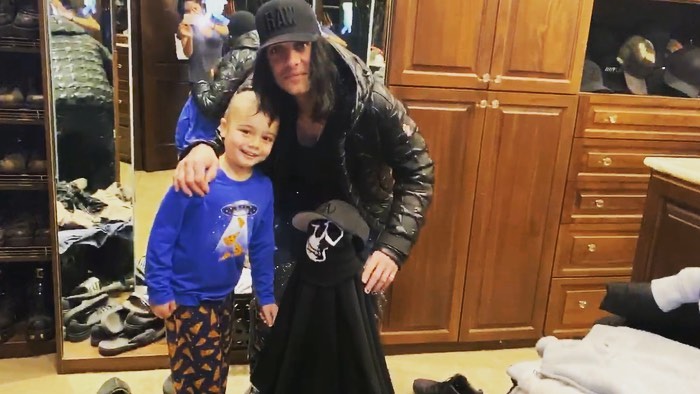 Criss Angel comparte emotivo video junto a su hijo con cáncer (Instagram).