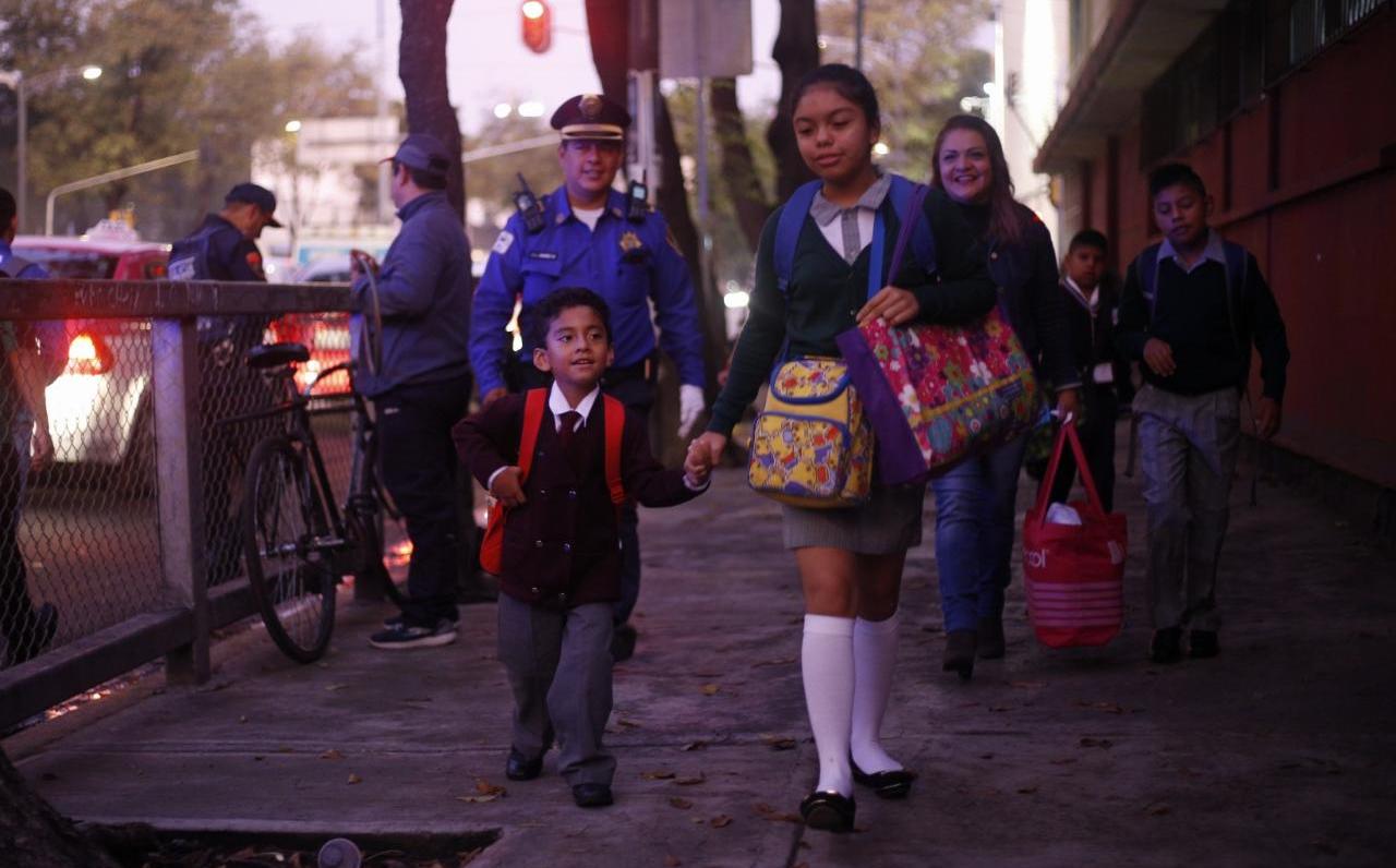 El 8 de enero regresan a clases miles de alumnos en México- Grupo Milenio