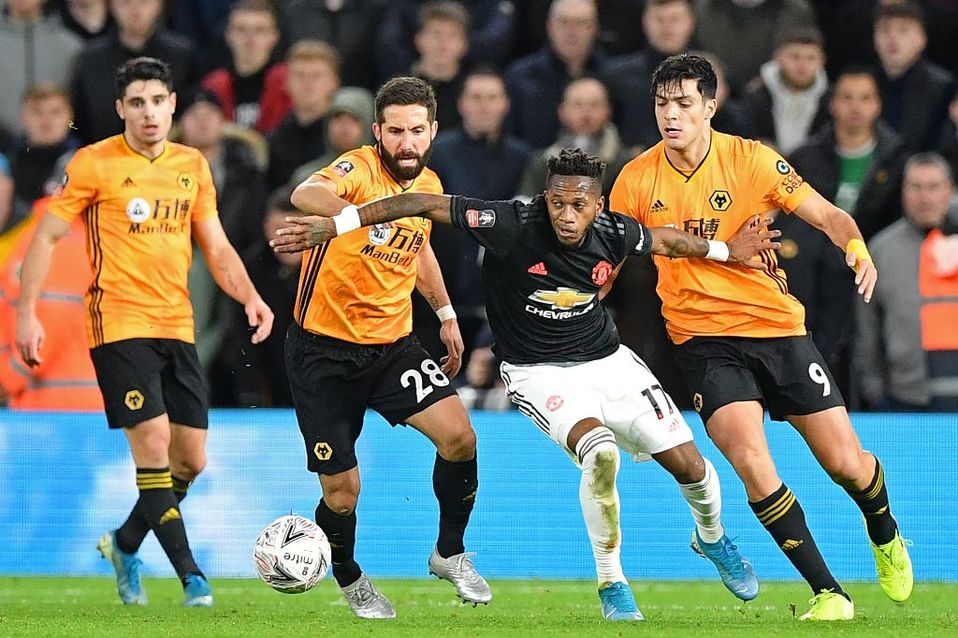 Raúl Jiménez jugó con los Wolves ante Manchester United (AFP)