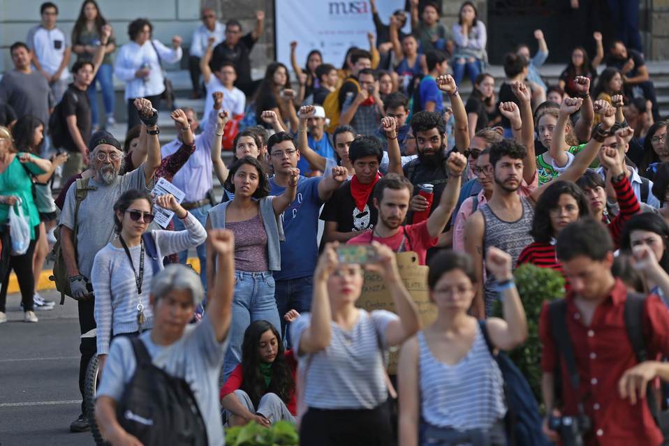 Durante 2019, estudiantes de la Normal se manifestaron en diversas ocasiones en Guadalajara. (FERNANDO CARRANZA)
