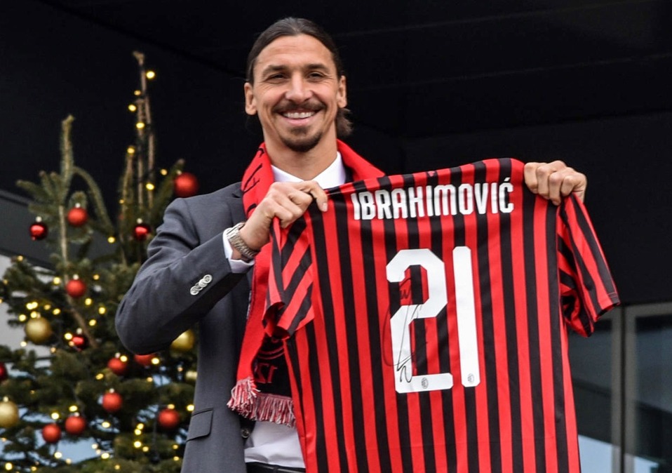 Zlatan Ibrahimovic tiene su primera convocatoria oficial con el AC Milan (EFE)