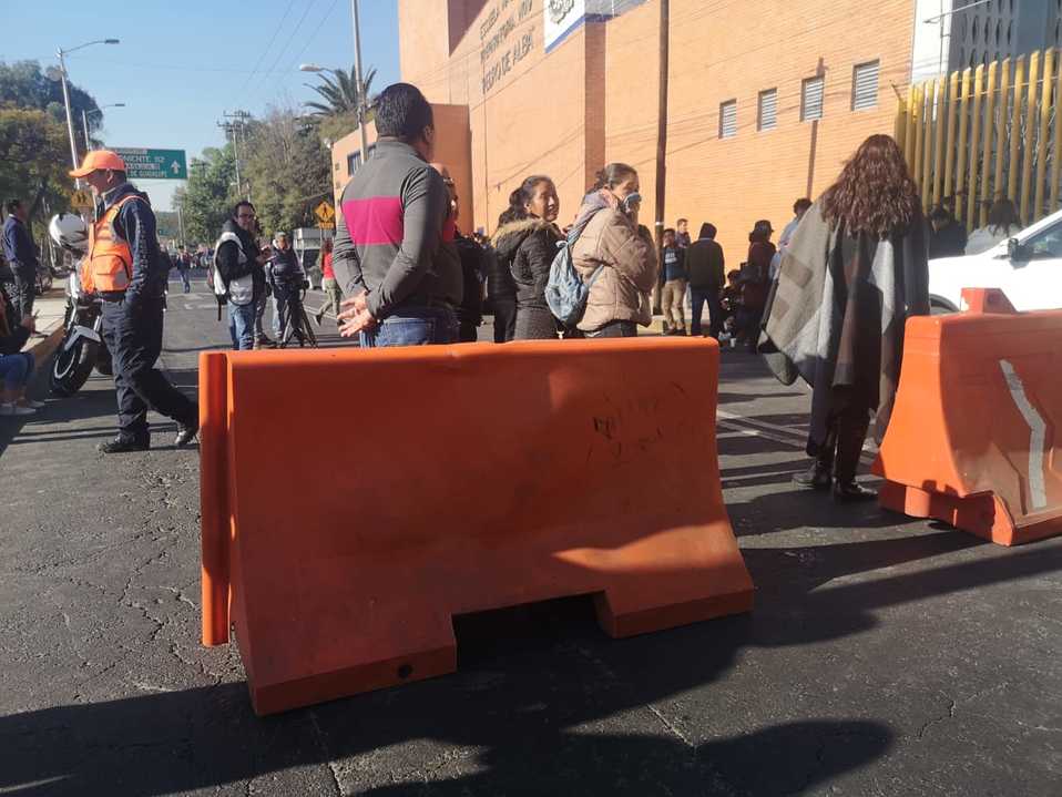 La circulación está afectada a la altura de Insurgentes Norte, en la colonia Lindavista./ César Velázquez