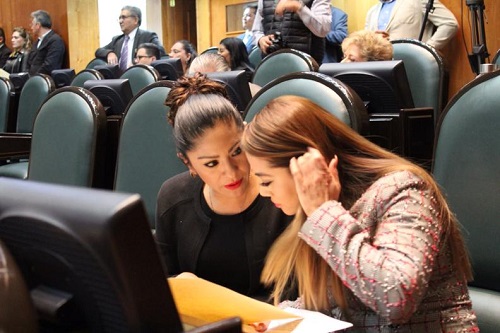 Las legisladores indicaron que a través de los medios se acentúa la violencia. (Claudia Hidalgo)