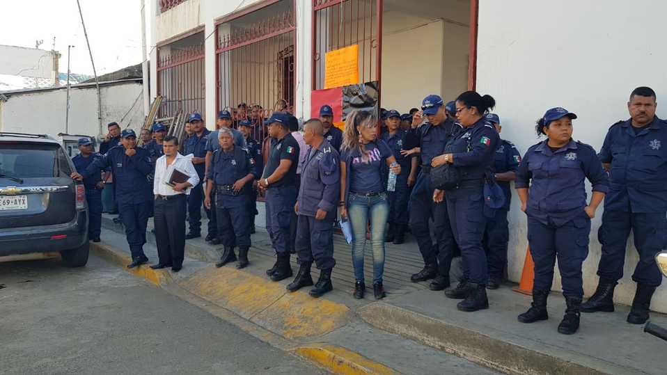 Los policías levantaron su paro laboral tras 11 días (Javier Trujillo)