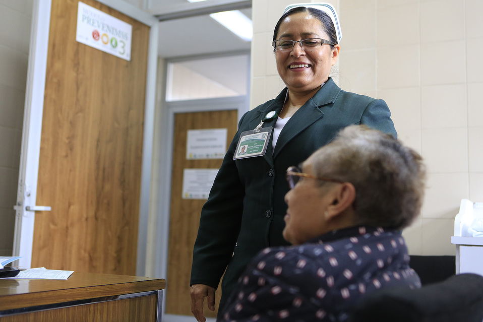 Santiago Gónzalez, reconoce que su labor no es nada fácil, pues intenta día a día ayudar a los demás. (Andrés Lobato)