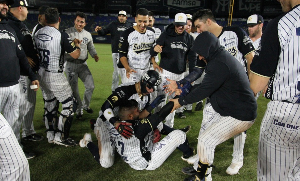 Los Sultanes de Monterrey vencieron 7-6 a los Yaquis (Cortesía Sultanes)