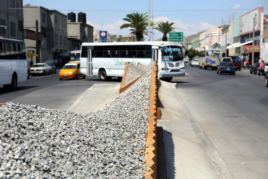 Las labores de construcción de las obras del Metrobús Laguna deberán estar concluidas entre abril y junio próximo. (Mauricio Román)