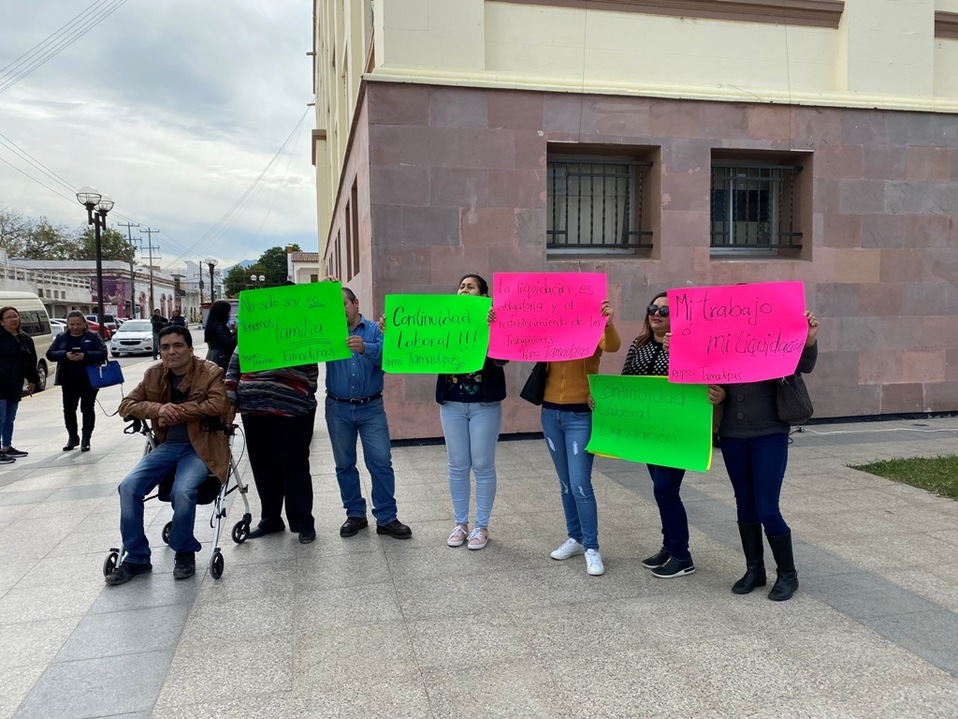 Se manifestaron ex empleados de Salud. (Antonio Hernández)