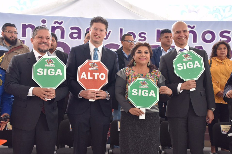 La alcaldesa de Iztapalapa, Clara Brugada, durante la presentación del programa '2020 Auxilio Escolar'. (Twitter)