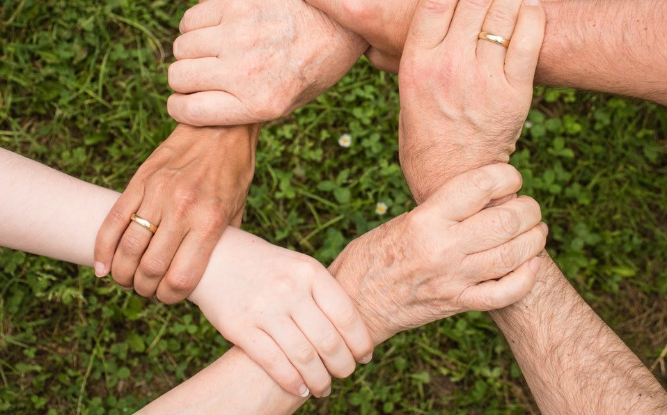 Alumnos de 5° y 6° de primaria y de secundaria podrán participar en elConcurso Estatal de Oratoria "El respeto a la dignidad de las personas". (Cortes