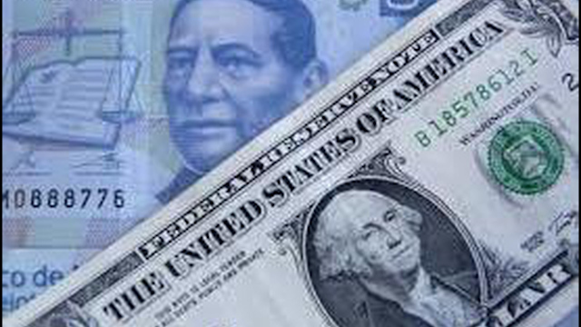 Dólar toca los 19 pesos tras ataque con misiles a base de Irak con tropas de EU