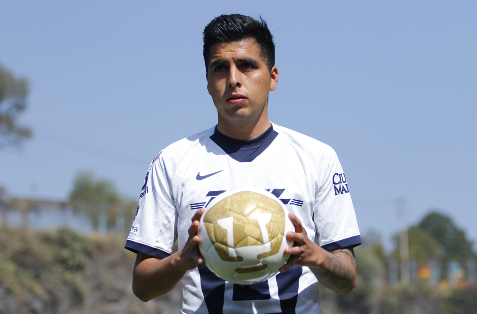 Leonel López en su presentación con Pumas (Imago7)