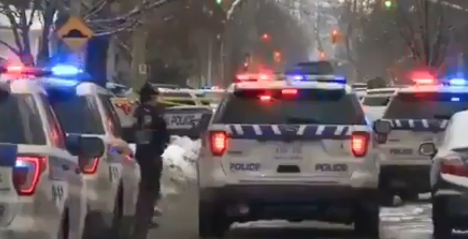 Un muerto y tres heridos de gravedad deja un tiroteo en el centro de Ottawa. (Twitter)