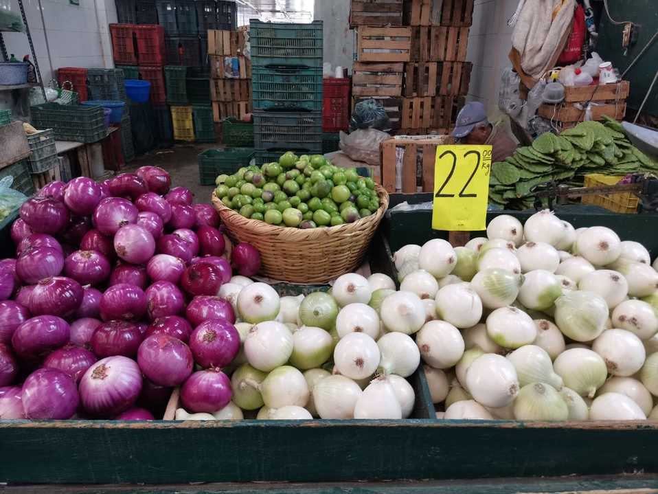 La cebolla es de los productos que más aumentó su precio. (Diana Barajas)
