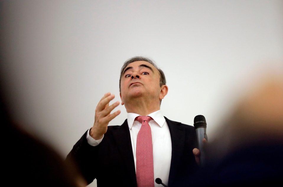 Ghosn hizo su primera aparición pública tras el escape (AFP)