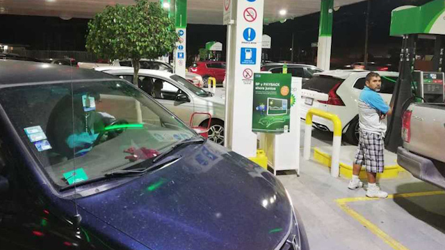 PAN propone eliminar IEPS a gasolina; litro constaría $13