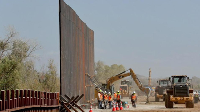 Trump presume que tiene "visto bueno" para iniciar la construcción del muro