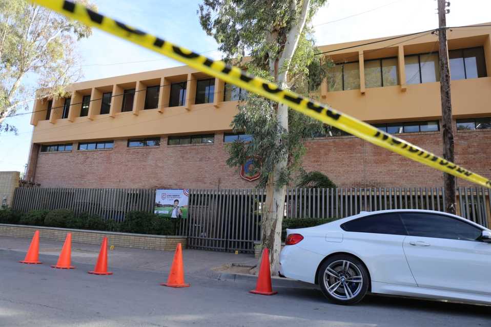 El Colegio Cervantes se encuentra a un lado del Bosque Venustiano Carranza. (Mauricio Román)
