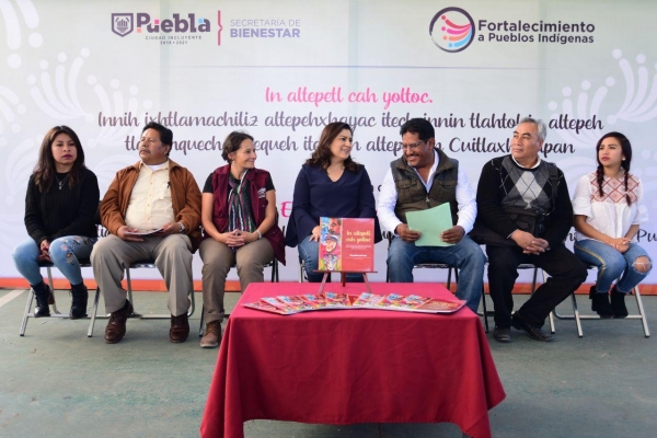 Presentación del libro "El pueblo está vivo: La identidad cultural desde la oralidad de los pueblos indígenas en el municipio de Puebla”. (Especial)