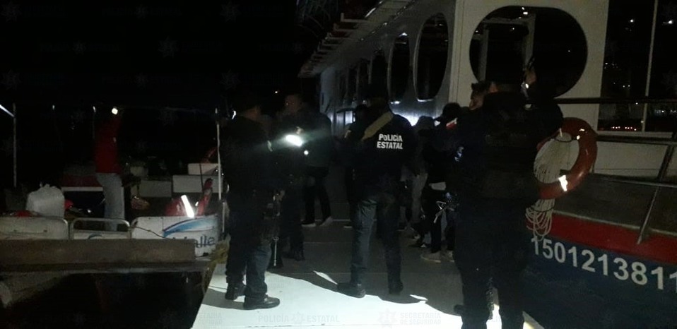 Rescataron a 8 personas. (Especial)