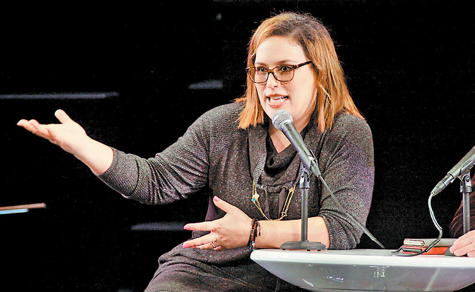 Angélica Vale bromea y dice que le hubiera gustado llegar flaca para ser la protagonista. (Alfonso Manzano)