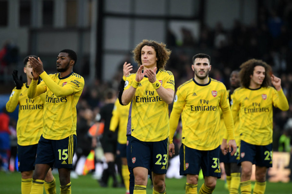 Arsenal no pudo mantener la ventaja ante el Crystal Palace (AFP)