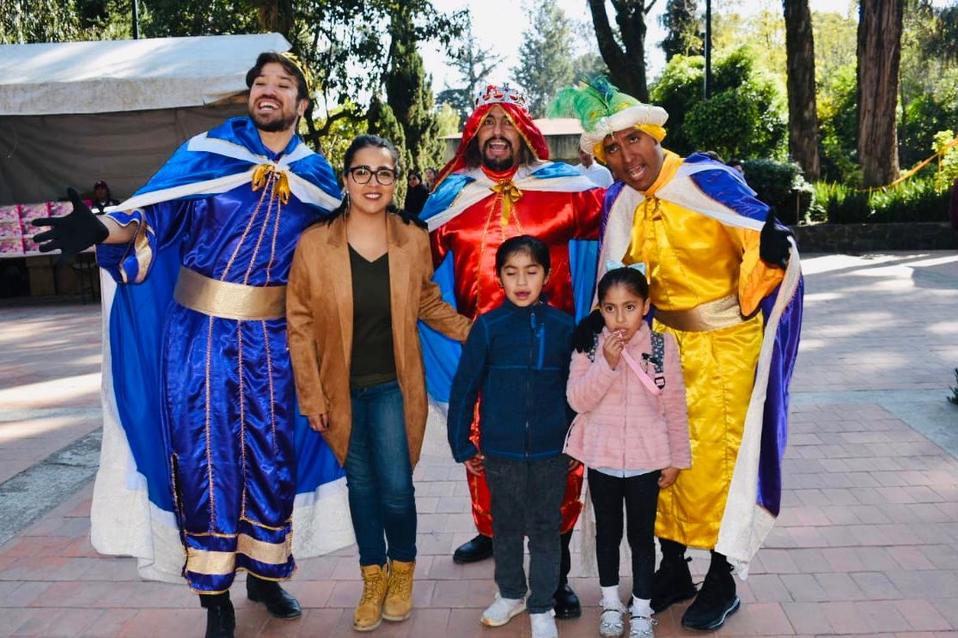 Junto a los Reyes Magos, la alcaldesa de Magdalena Contreras, Paty Ortiz Couturier, entregó 5 mil juguetes a niñas y niños de la demarcación.
