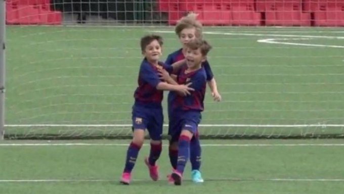 Thiago Messi marca un golazo como su papá (Especial)