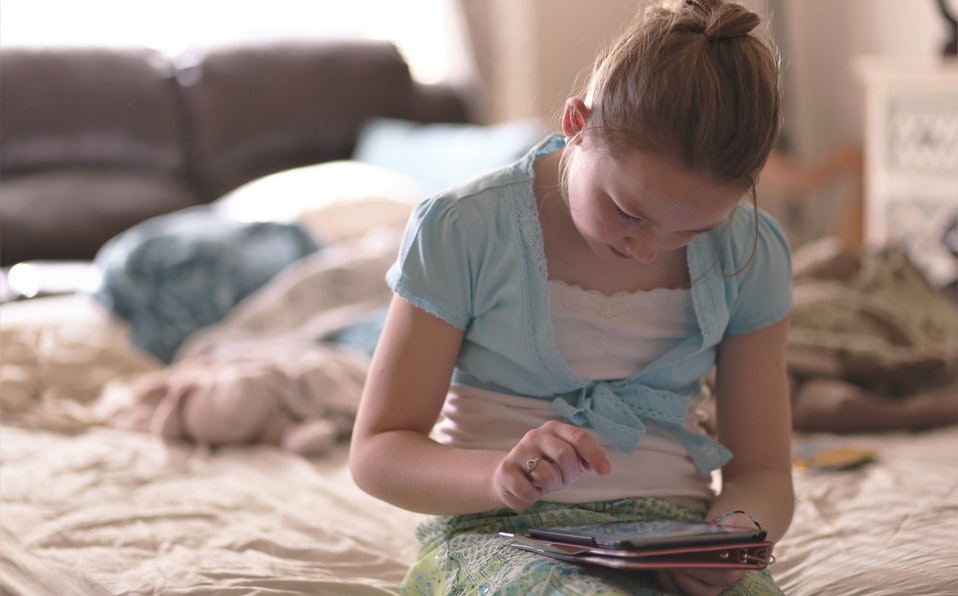 Se recomienda evitar el uso de dispositivos móviles en menores de 5 años. (Cortesía Pexels)