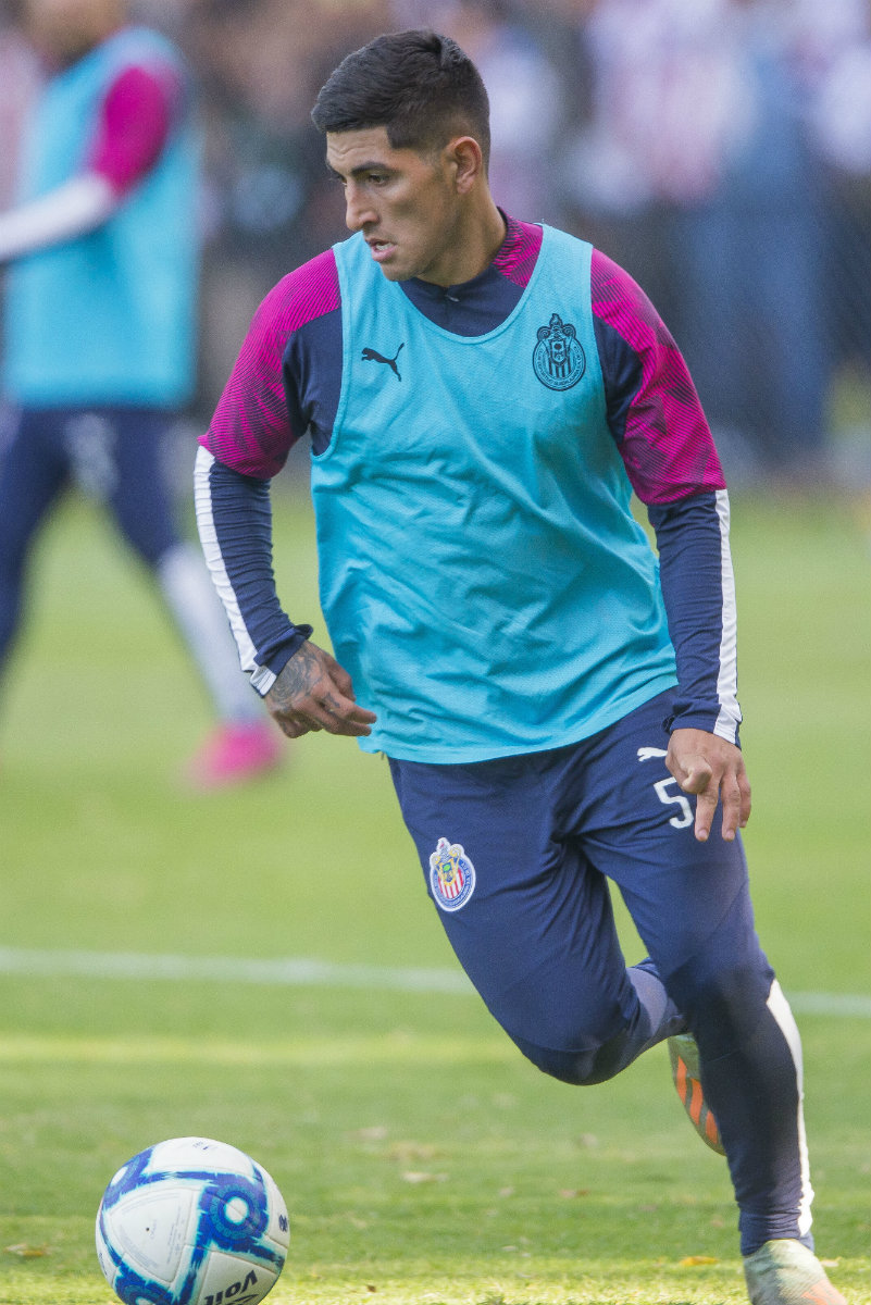 Víctor Guzmán da su postura tras dar positivo en un control antidopaje (Mexsport)