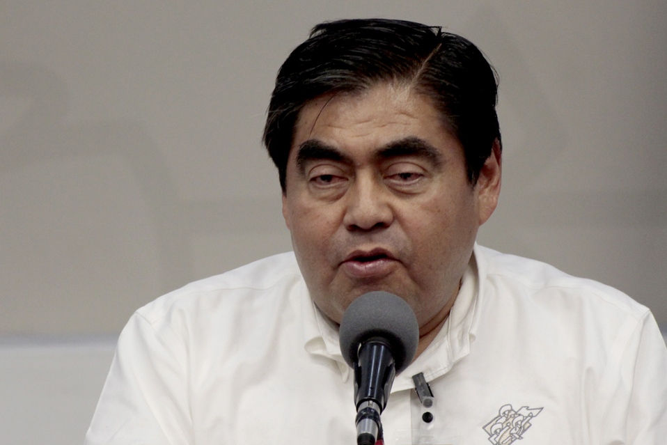 Barbosa insistió que más de su opinión personal, no se pueden hacer cosas que no les corresponden a las autoridades municipales. (Melanie Torres)