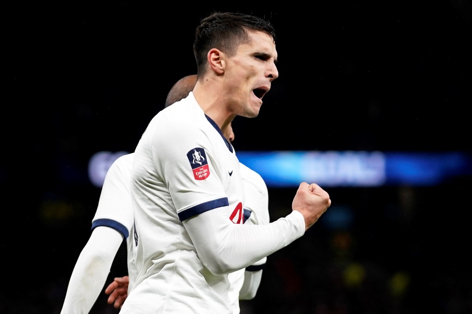 Erik Lamela en festejo de gol (EFE)
