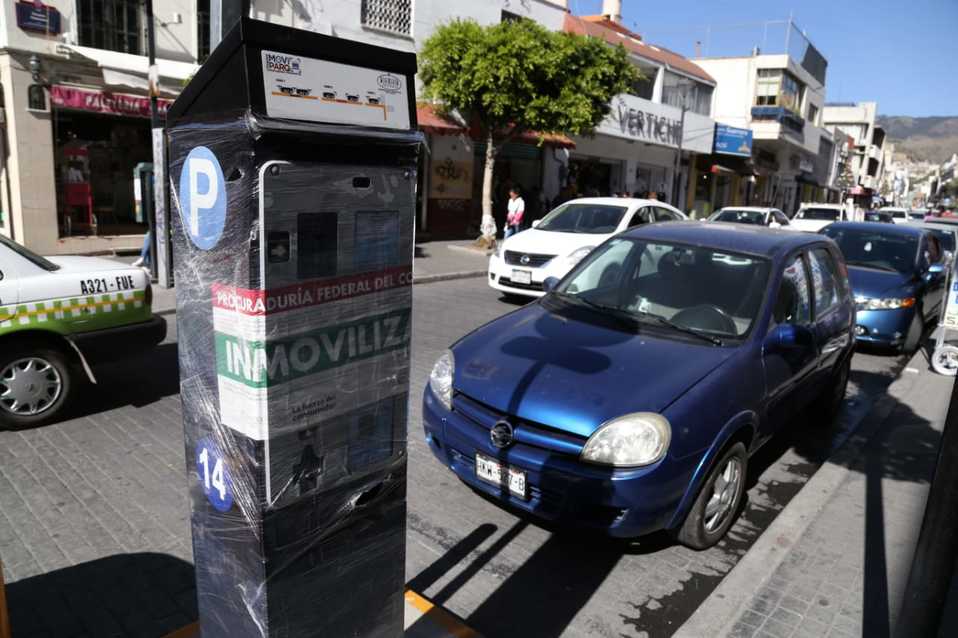 Parquímetros suspendidos en Pachuca. (Jorge Sánchez)