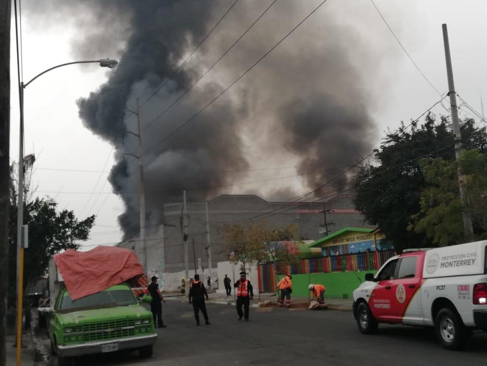 Al lugar acudieron Protección Civil y Bomberos Nuevo León. Foto: Especial.