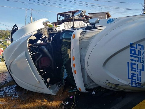 El accidente ocurrió esta mañana. (Especial)