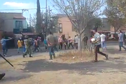 Guardia Nacional evitó que la situación llegara a mayores. (Especial)