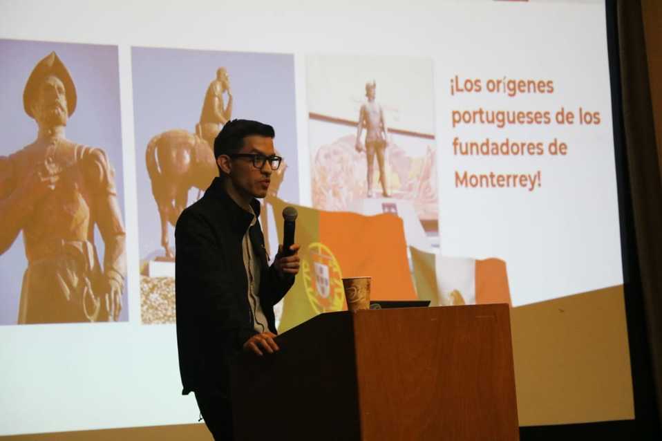 A la charla asistieron poco mas de 300 personas, interesadas en conocer el proceso. (Foto: Gustavo Mendoza)