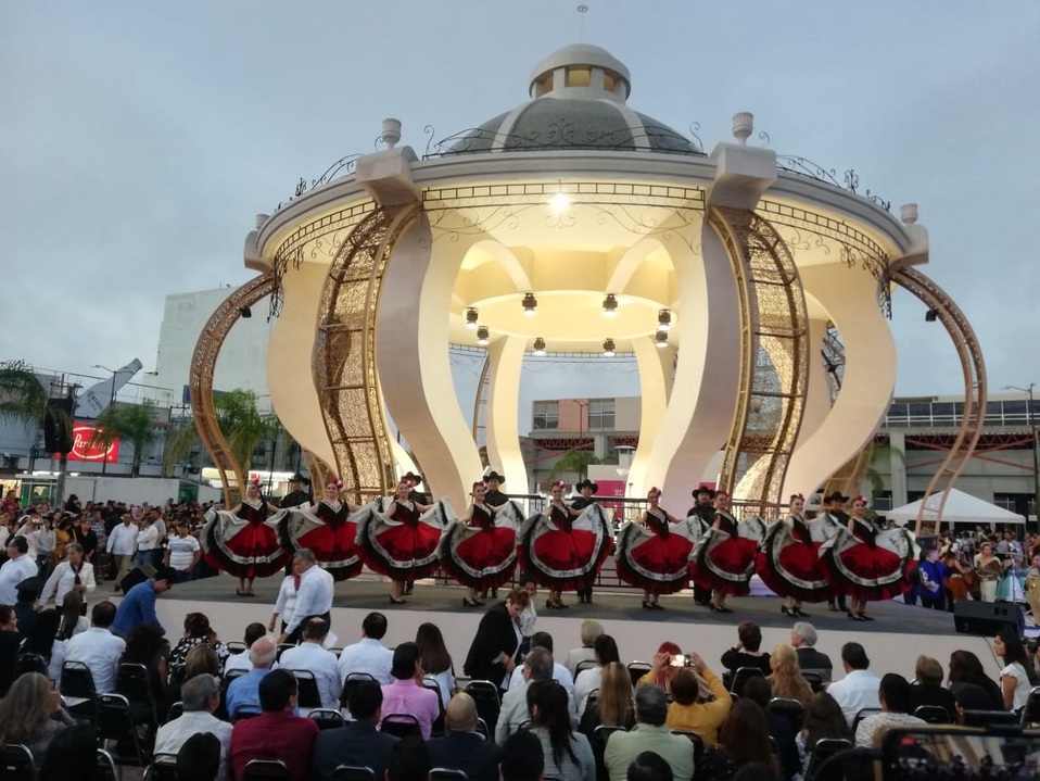 Previo a la inauguración del kiosco de Ciudad Madero. (Yazmín Sánchez)