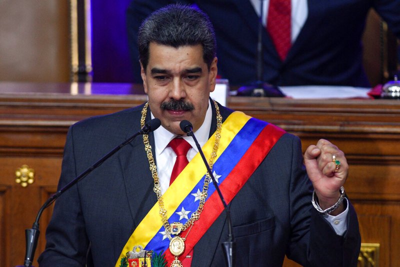 La entrevista de Nicolás Maduro con el rotativo se realizó el viernes en el palacio presidencial de Miraflores. (AP)