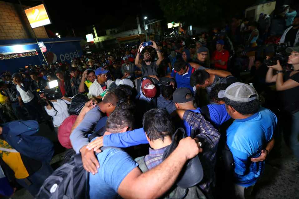 Desde el 16 de enero Tecun Uman, Guatemala, el primer grupo de migrantes hondureños que busca cruzar México para llegar a EU./ Héctor Téllez