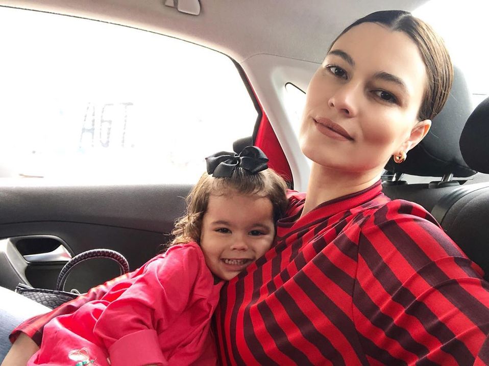 Natália Subtil asegura que su hija llora por la ausencia de Sergio Mayer Mori (Instagram).