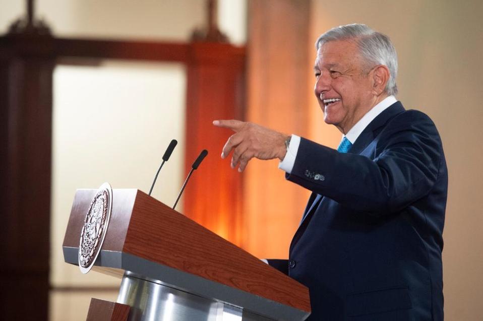 El Presidente mandará iniciativa para desarrollar austeridad entre los partidos políticos. (Presidencia)