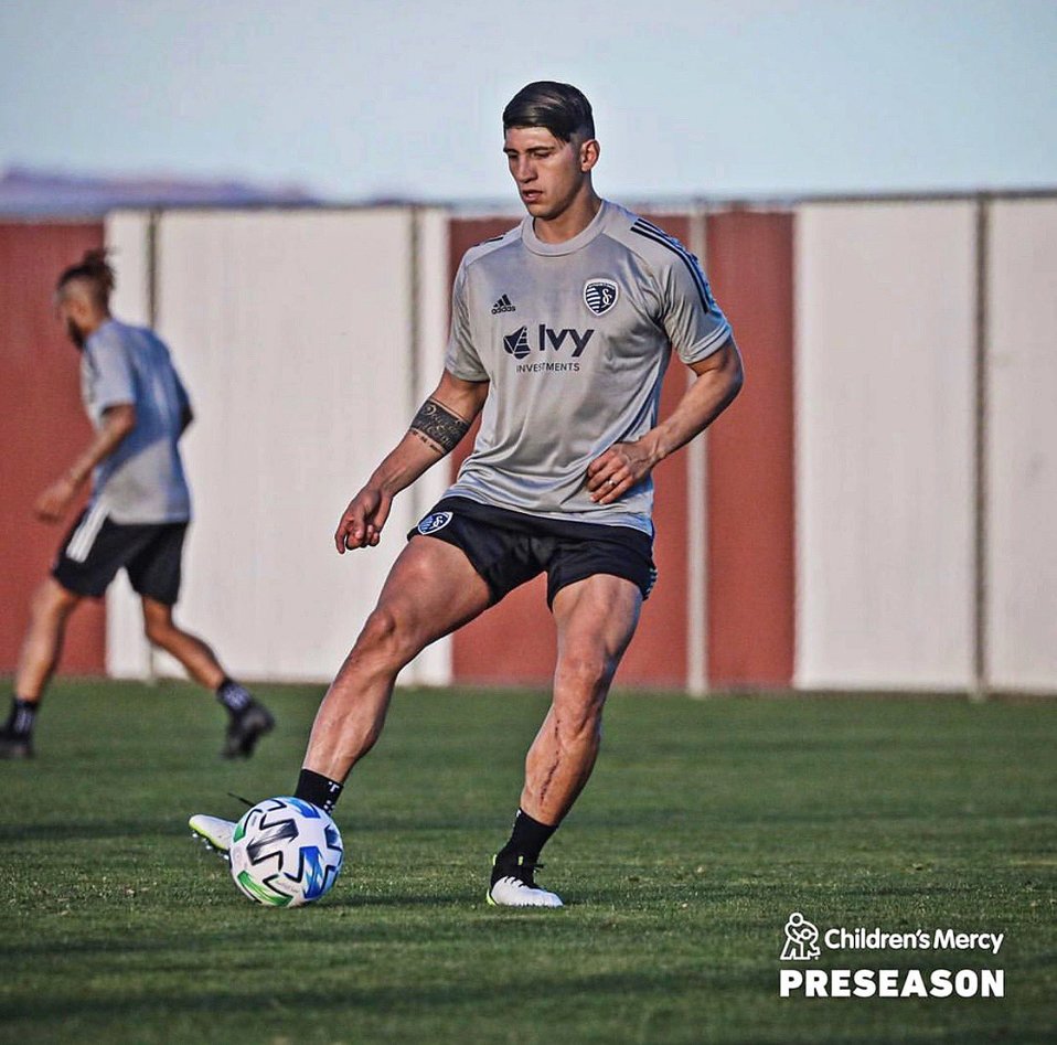 Alan Pulido, jugador del Sporting Kansas City (Twitter: Alan Pulido)