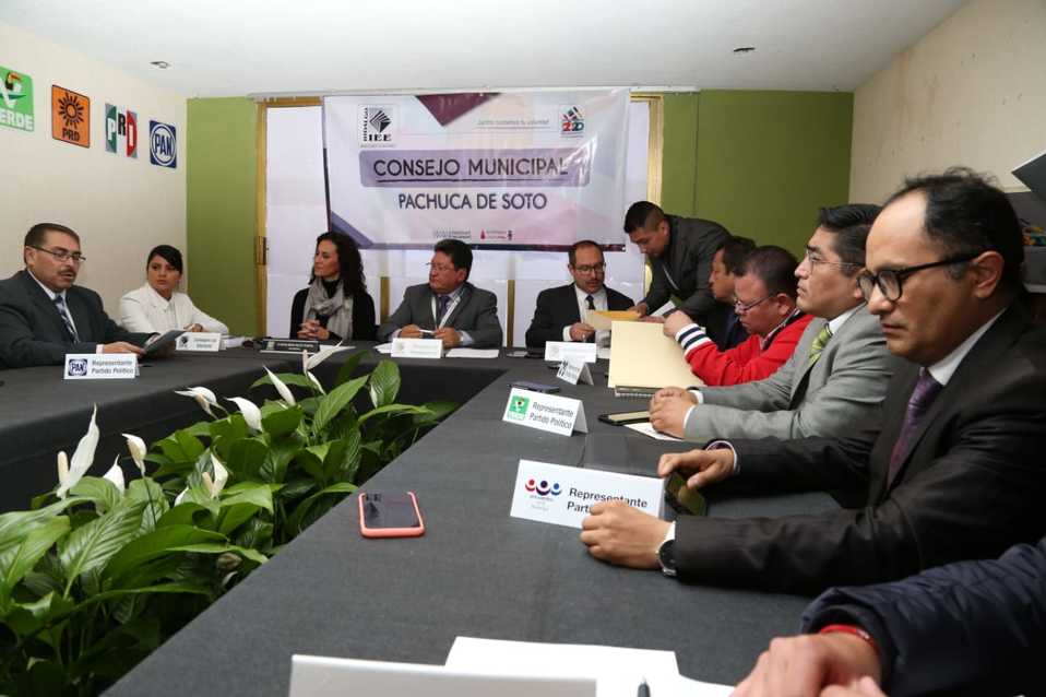 Instalación del consejo municipal del IEEH en Pachuca. (Jorge Sánchez)